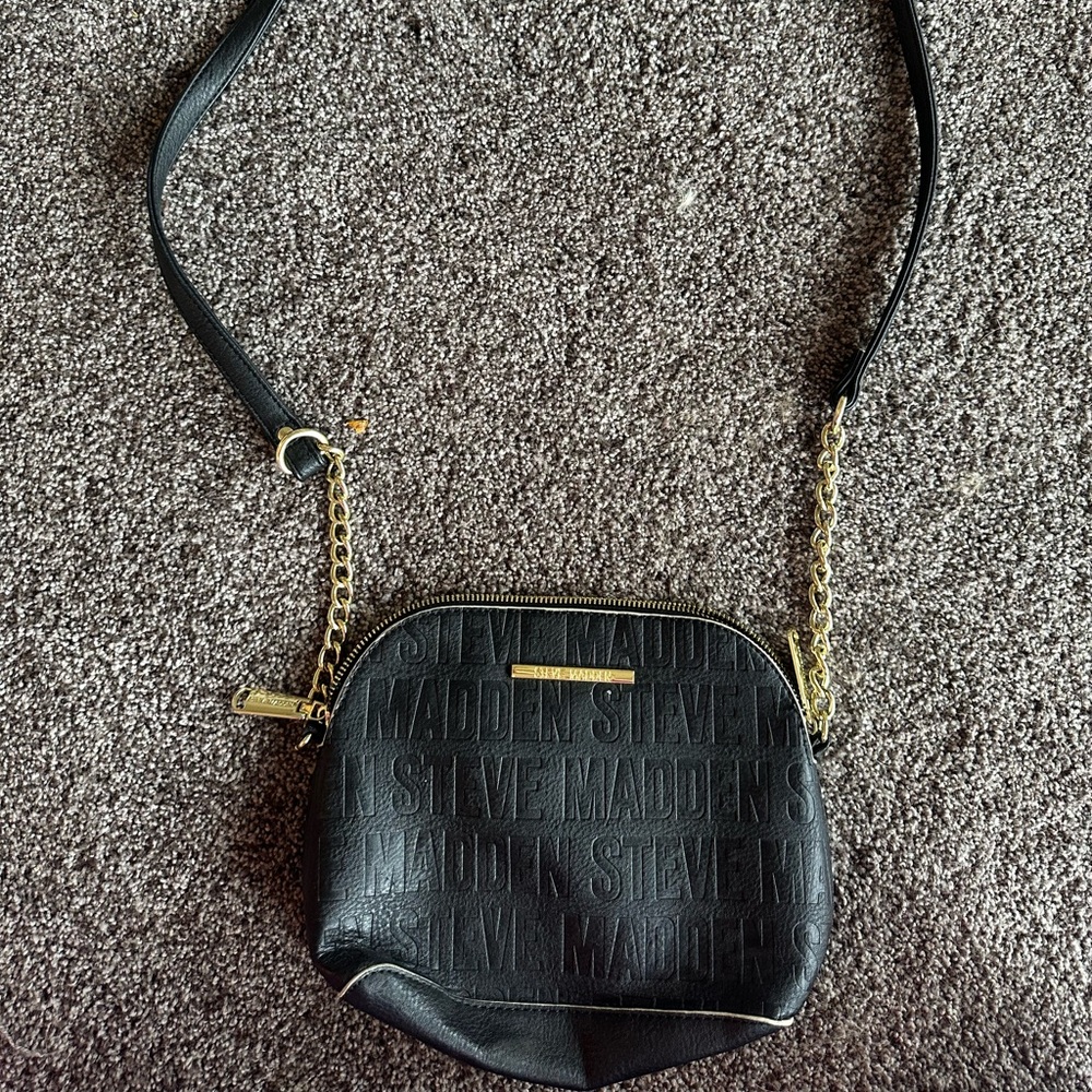 Steve Madden crossbody bag with gold hardware